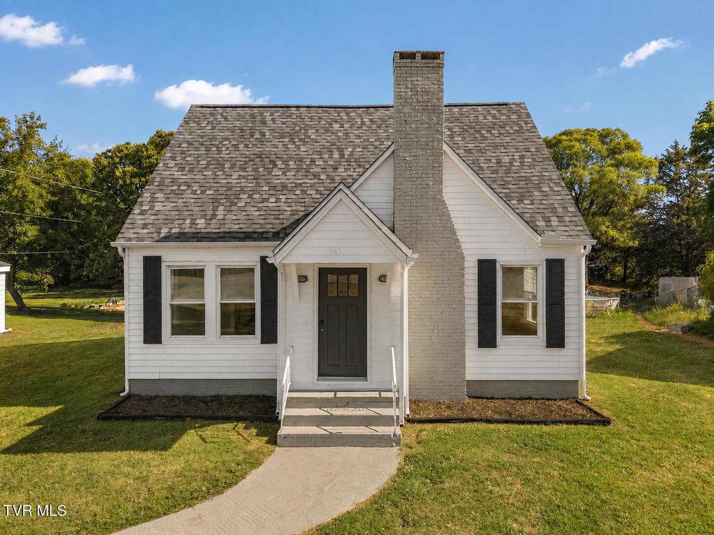 963 Main Street Bean Station, TN 37708 - Photo 1 of 20 Front Exterior.