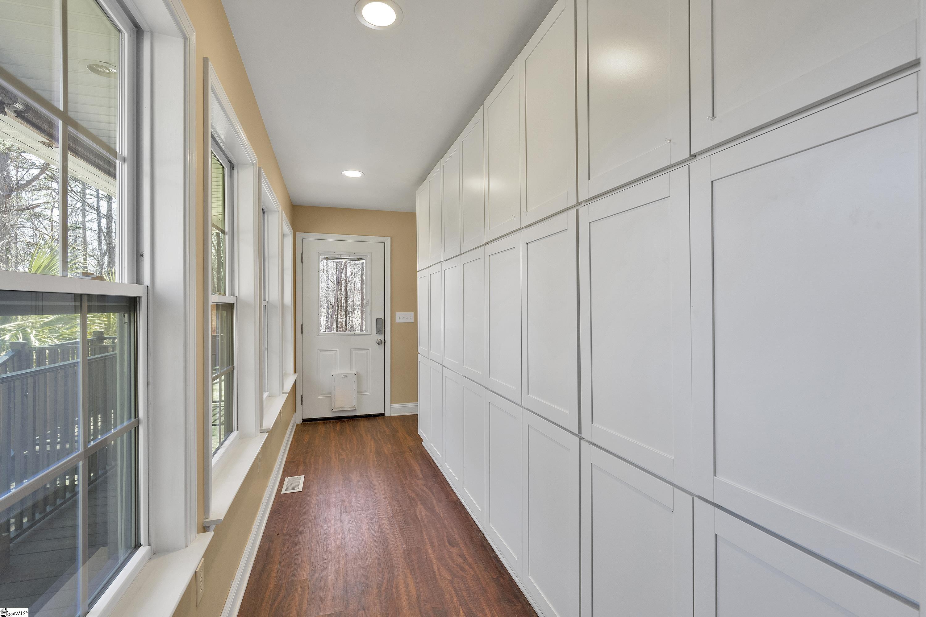 204 Pleasant Drive Greer, SC 29651 - Photo 16 of 35