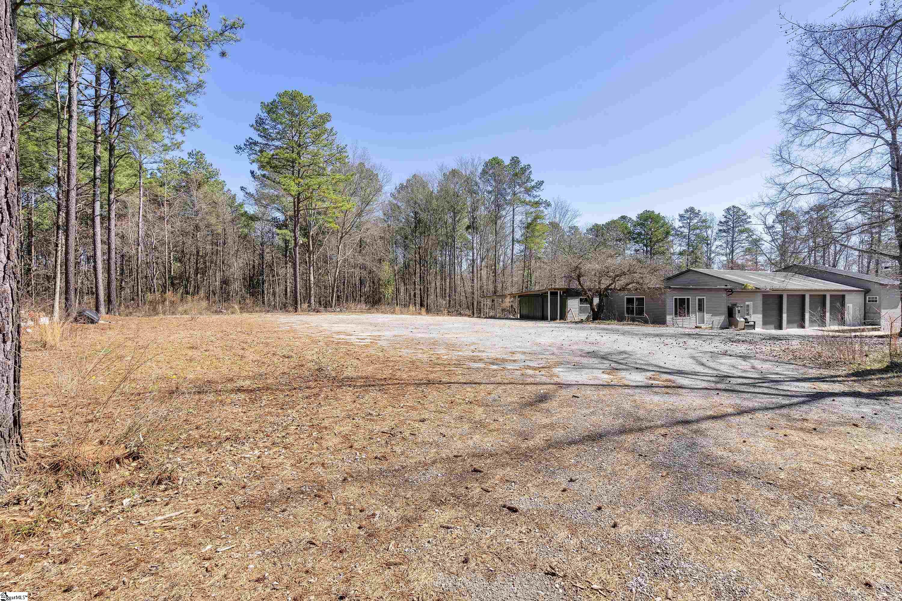 204 Pleasant Drive Greer, SC 29651 - Photo 29 of 35