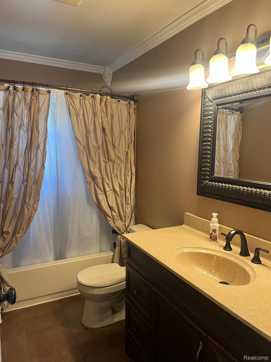43560 Cherry Hill Road Canton, MI 48187 - Photo 12 of 24 Gallery Image 12