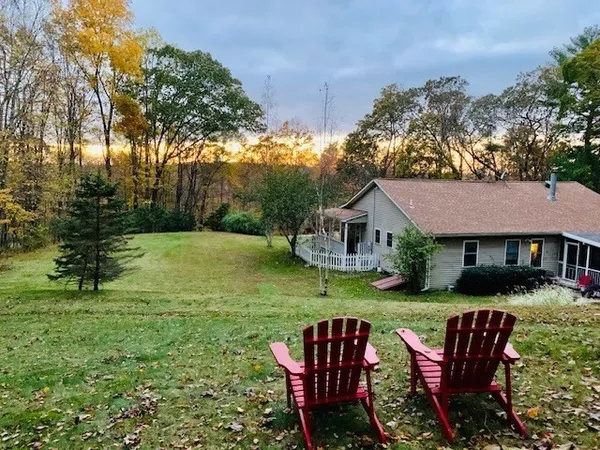 $475,000 | 394 Killingly Avenue, Putnam, CT 06260