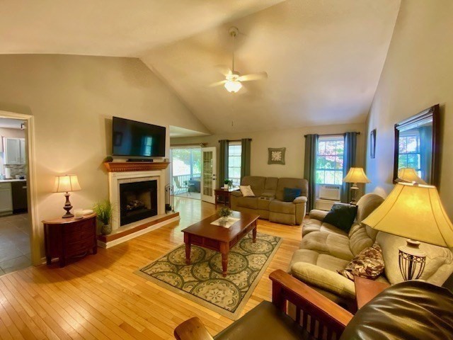 394 Killingly Avenue Putnam, CT 06260 - Photo 13 of 32
