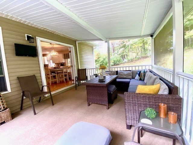 394 Killingly Avenue Putnam, CT 06260 - Photo 10 of 32
