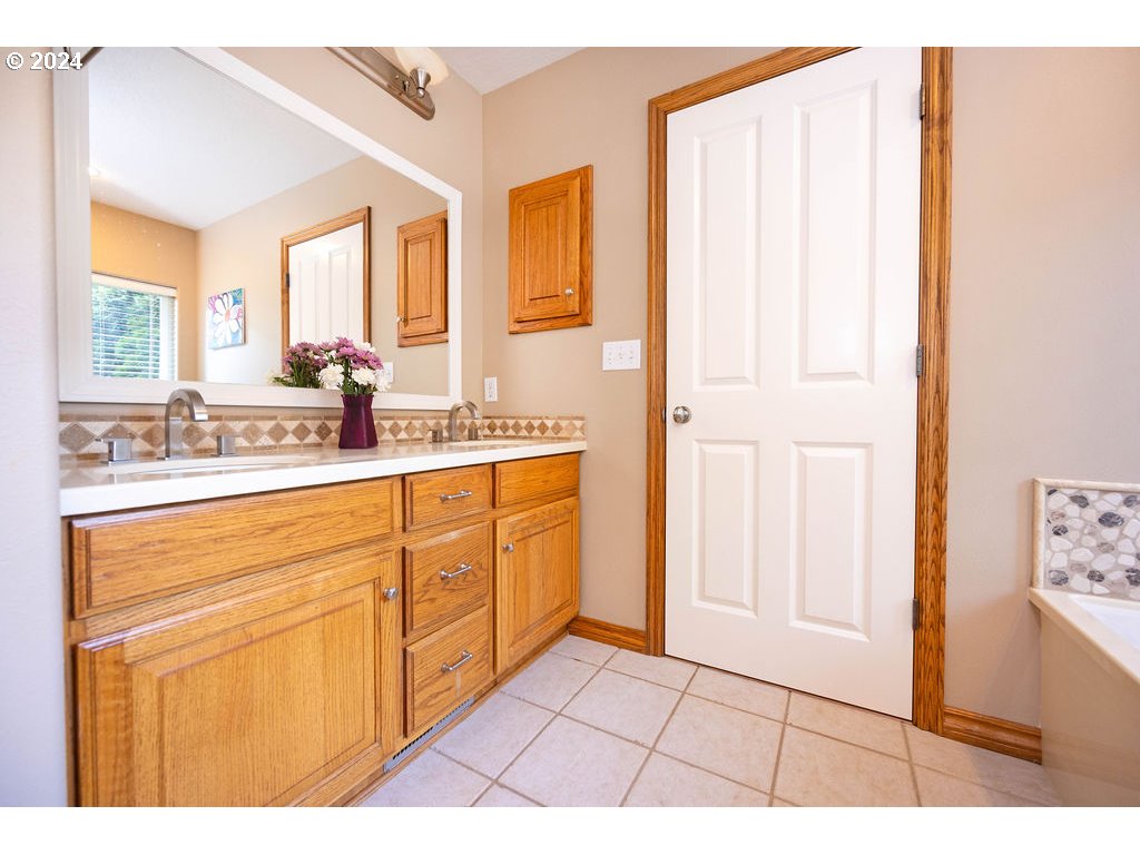87405 Green Hill Road Eugene, OR 97402 - Photo 18 of 39 Gallery Image 18