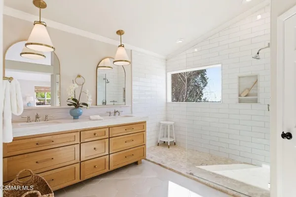 $1,249,000 | 1329 La Culebra Circle, Camarillo, CA 93012