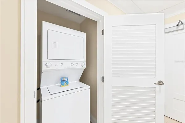 $26,319 | 915 Seaside Drive, Unit 512, Sarasota, FL 34242