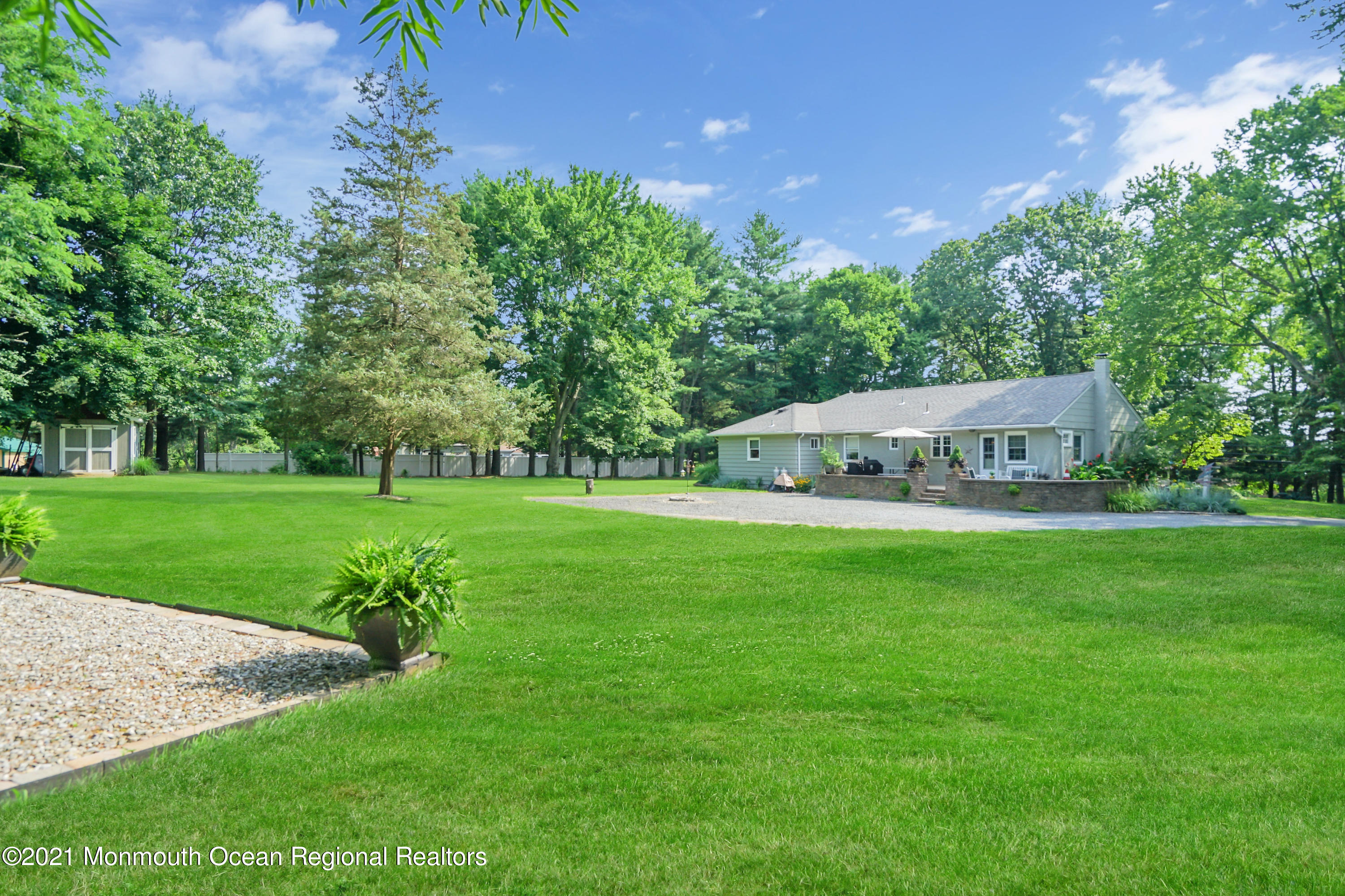 42 Agress Road Millstone Township, NJ 08535 - Photo 44 of 62 051_ev207469_1