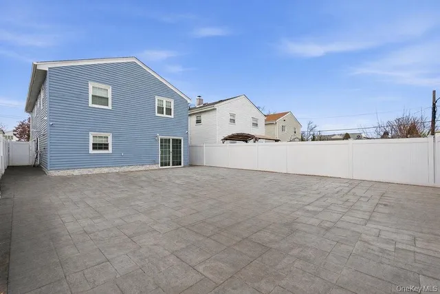 $1,250,000 | 160-09 86th Street | Rockwood Park