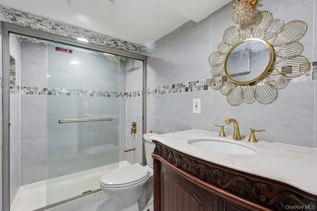 $1,250,000 | 160-09 86th Street | Rockwood Park