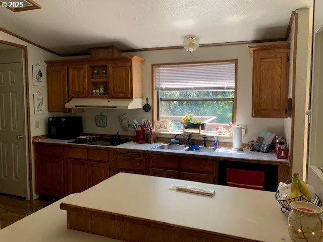 $240,000 | 1517 Northeast Newton Creek Road, Roseburg, OR 97470