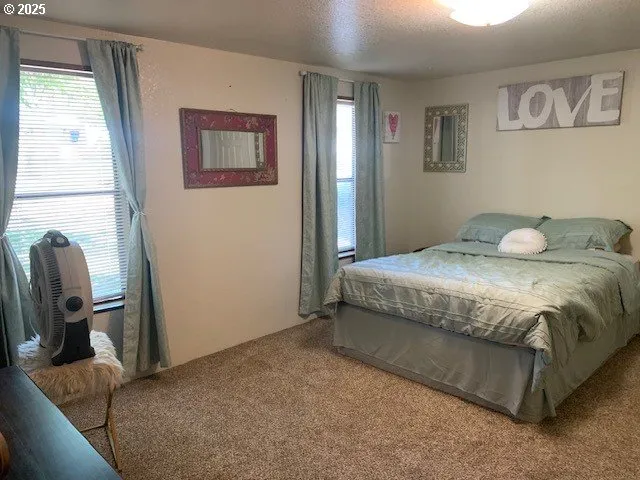 $240,000 | 1517 Northeast Newton Creek Road, Roseburg, OR 97470