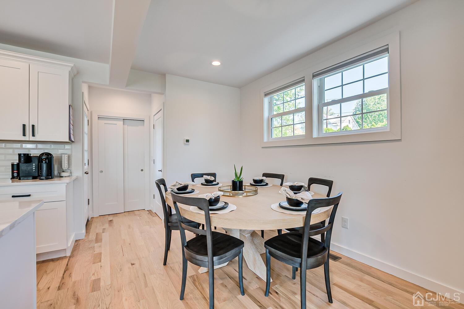 31 Carlton Street Edison, NJ 08837 - Photo 27 of 64 a view of a dining room with furniture and window