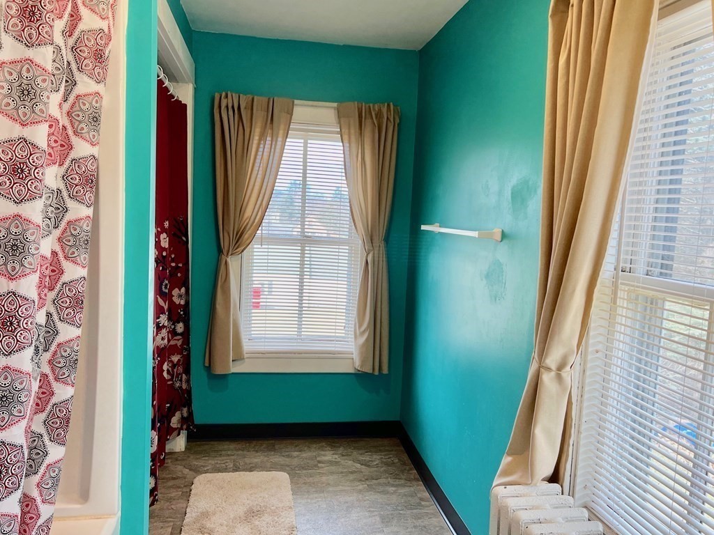 278 Birnam Road Northfield, MA 01360 - Photo 29 of 36 a green room with windows
