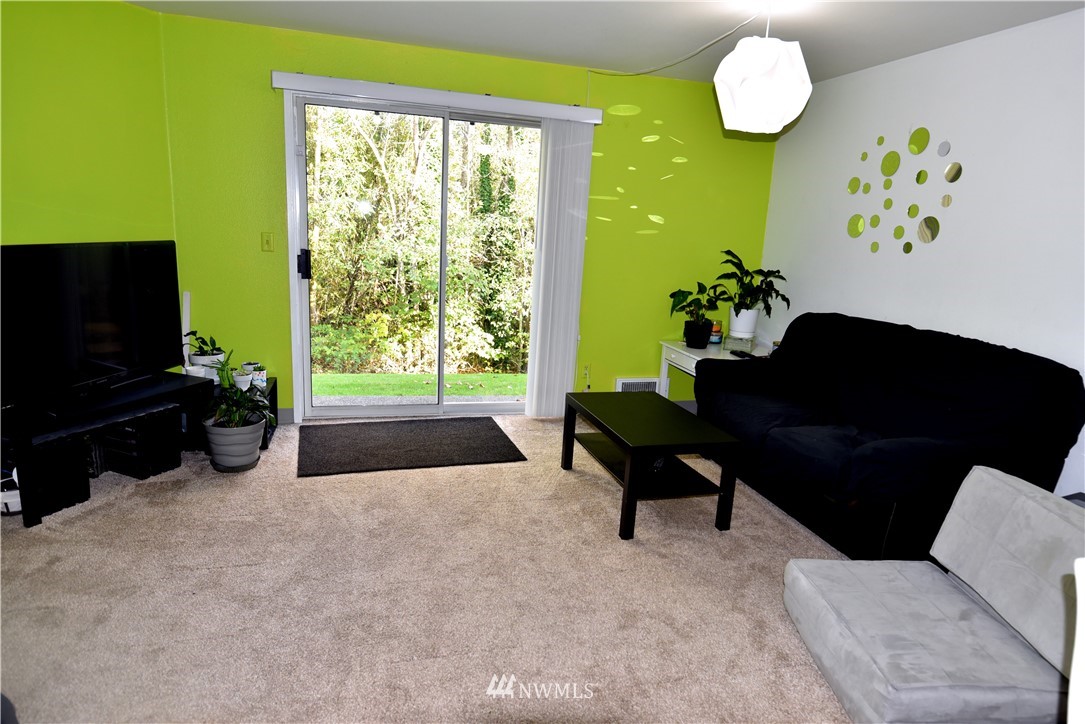 18910 Bothell Everett Highway, Unit I2 Bothell, WA 98012 - Photo 8 of 19 Gallery Image 8