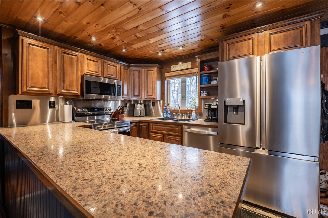 163 Forrest Street Deerfield, NY 13502 - Photo 19 of 42