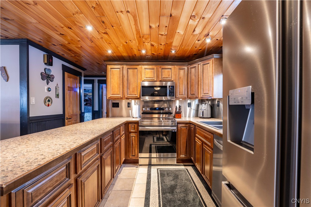 163 Forrest Street Deerfield, NY 13502 - Photo 21 of 42