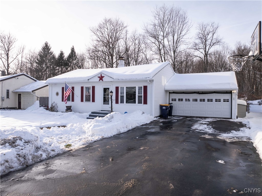 163 Forrest Street Deerfield, NY 13502 - Photo 3 of 42