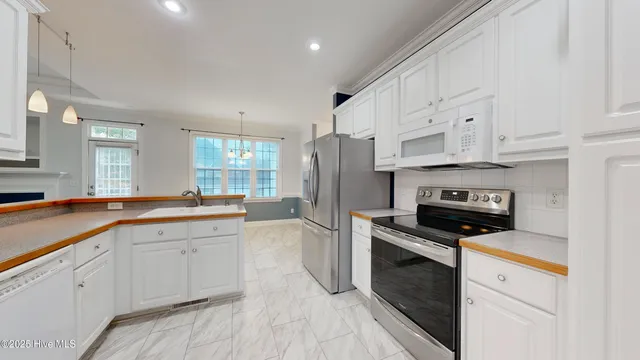 $327,000 | 334 Gayle Boulevard, Winterville, NC 28590