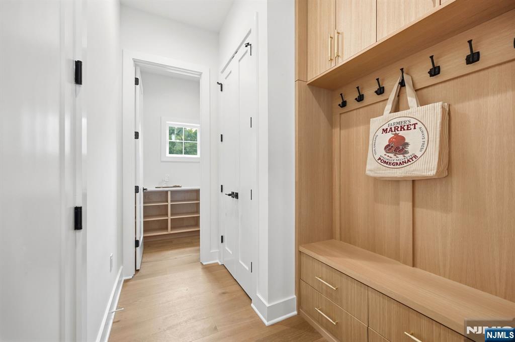 4 Dorrien Road Livingston, NJ 07039 - Photo 13 of 27 Gallery Image 13