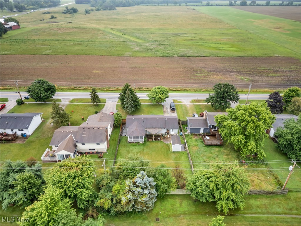 196 Jones Road Wellington, OH 44090 - Photo 4 of 33 Gallery Image 4