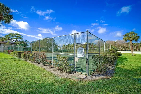 $2,500 | 6327 Chasewood Drive, Unit E, Jupiter, FL 33458