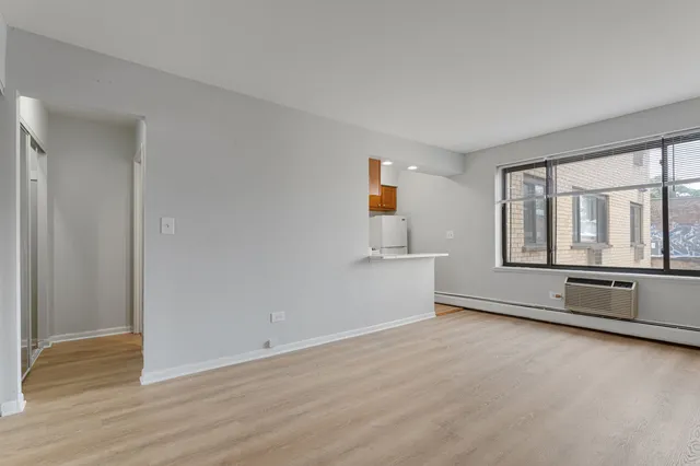 $1,237 | 6758 North Sheridan Road, Unit 347, Chicago, IL 60626