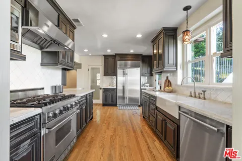 $1,795,000 | 14878 Round Valley Drive, Sherman Oaks, CA 91403