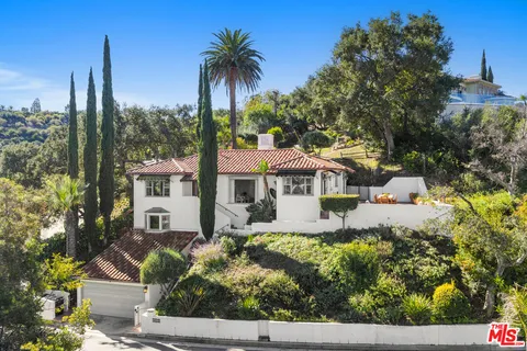 $1,795,000 | 14878 Round Valley Drive, Sherman Oaks, CA 91403