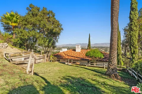 $1,795,000 | 14878 Round Valley Drive, Sherman Oaks, CA 91403