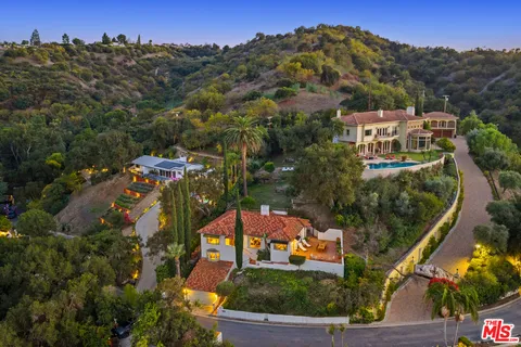 $1,795,000 | 14878 Round Valley Drive, Sherman Oaks, CA 91403