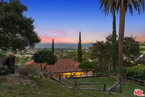 $1,795,000 | 14878 Round Valley Drive, Sherman Oaks, CA 91403