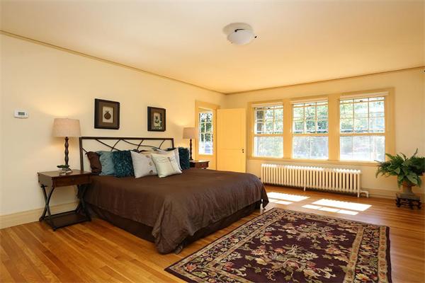 244 Woodland Road Newton, MA 02466 - Photo 13 of 23