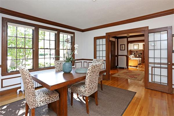244 Woodland Road Newton, MA 02466 - Photo 6 of 23