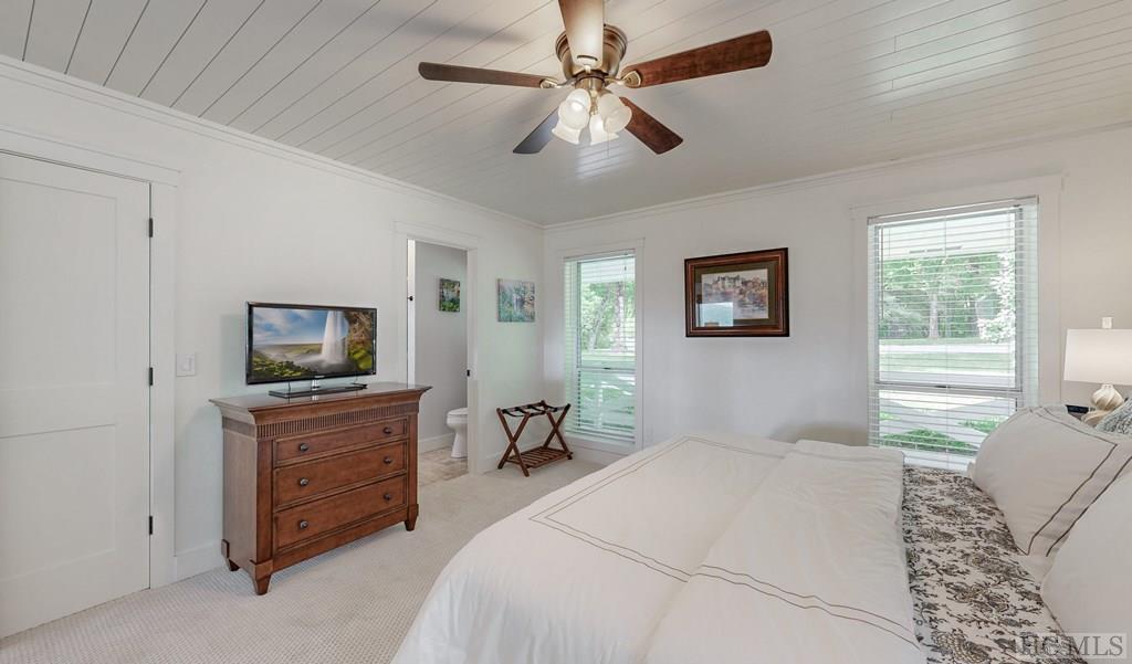 230 Raven Ridge Road Scaly Mountain, NC 28775 - Photo 30 of 42 Gallery Image 30