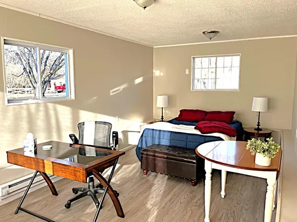 $2,100 | 16724 Upper 5th Street North, Lakeland, MN 55043