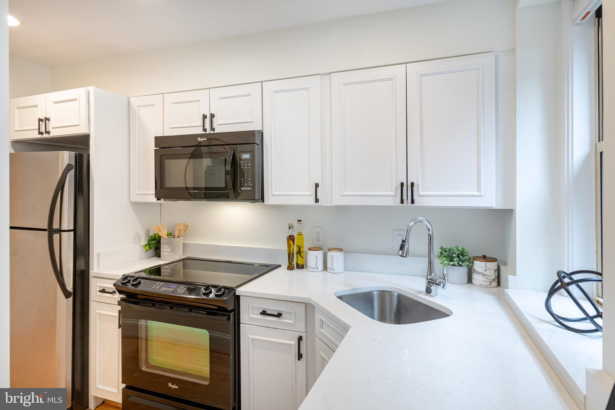1673 Park Road Northwest, Unit 202 Washington, DC 20010 - Photo 11 of 28 Gallery Image 11