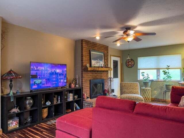 9767 Ward Road St. Paris, OH 43072 - Photo 18 of 66 Living Room