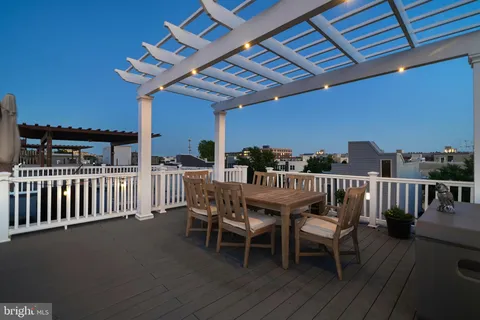 $1,125,000 | 2246 Christian Street, Philadelphia, PA 19146