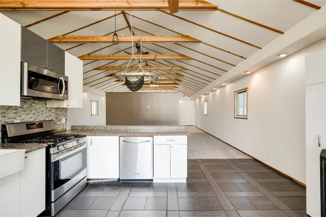 $2,100 | 2713 Sweeney Lane, Austin, TX 78723