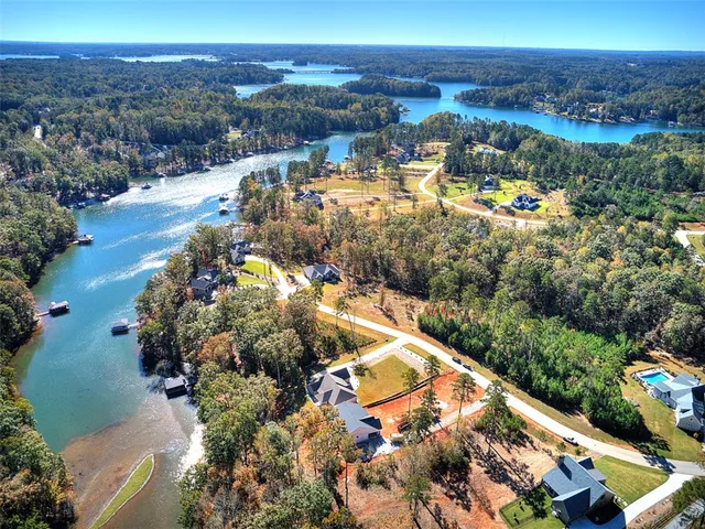 $724,900 | 517 Sun Pointe Court, West Union, SC 29696