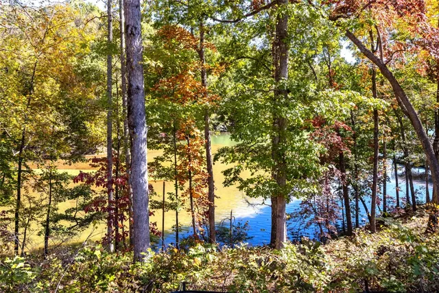 $724,900 | 517 Sun Pointe Court, West Union, SC 29696