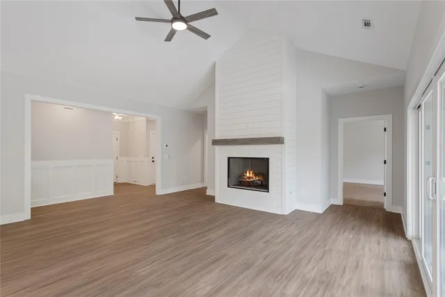 $724,900 | 517 Sun Pointe Court, West Union, SC 29696