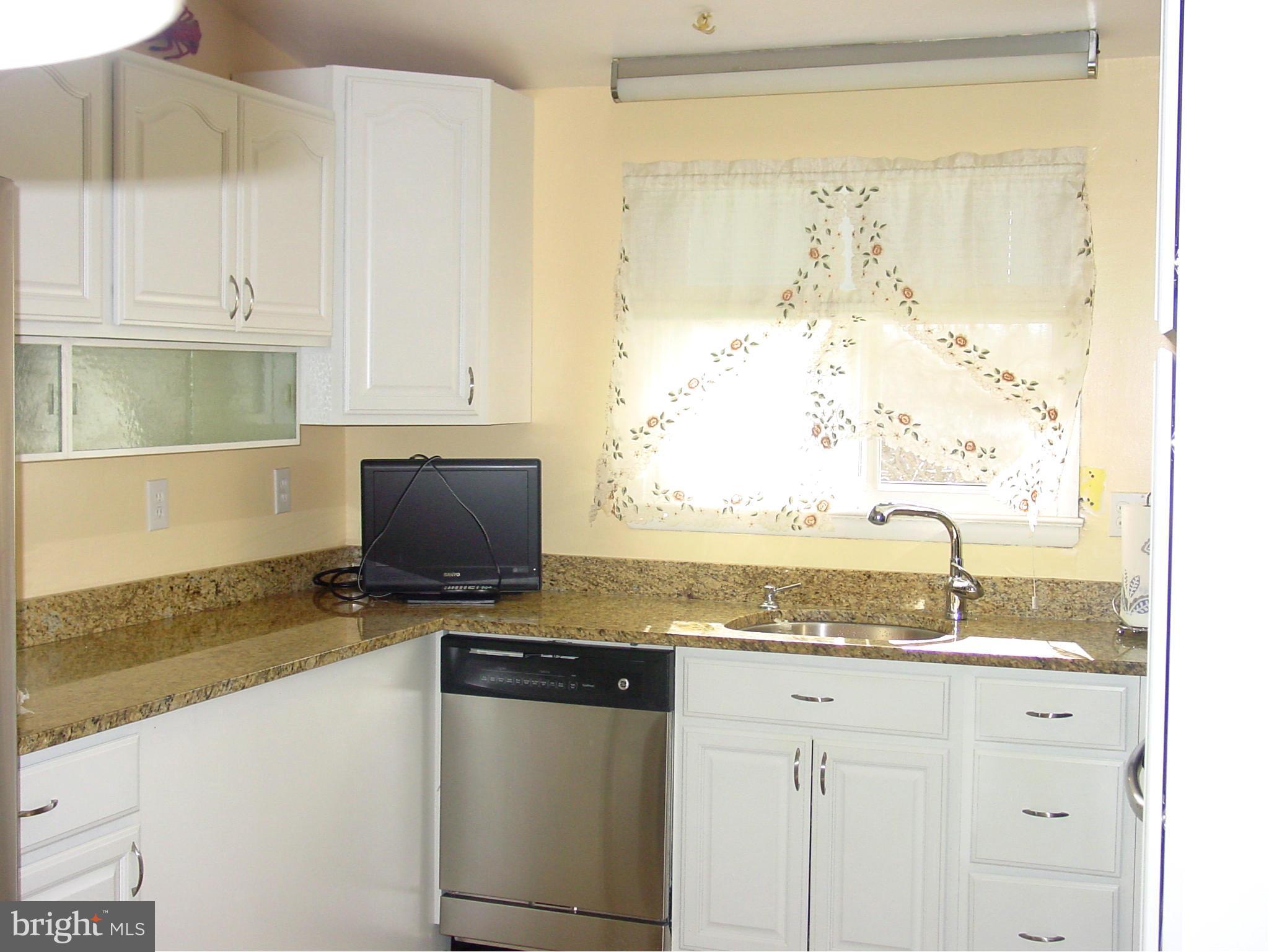 7510 Shelowood Road Baltimore, MD 21208 - Photo 14 of 28 Kitchen