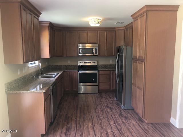 13416 Masterson Road Pass Christian, MS 39571 - Photo 3 of 31 Kitchen