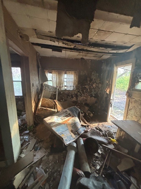 4872 Old North Road Christopher, IL 62822 - Photo 16 of 16 a view of a room with gym equipment