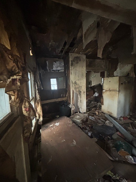 4872 Old North Road Christopher, IL 62822 - Photo 10 of 16 a view of a room with gym equipment