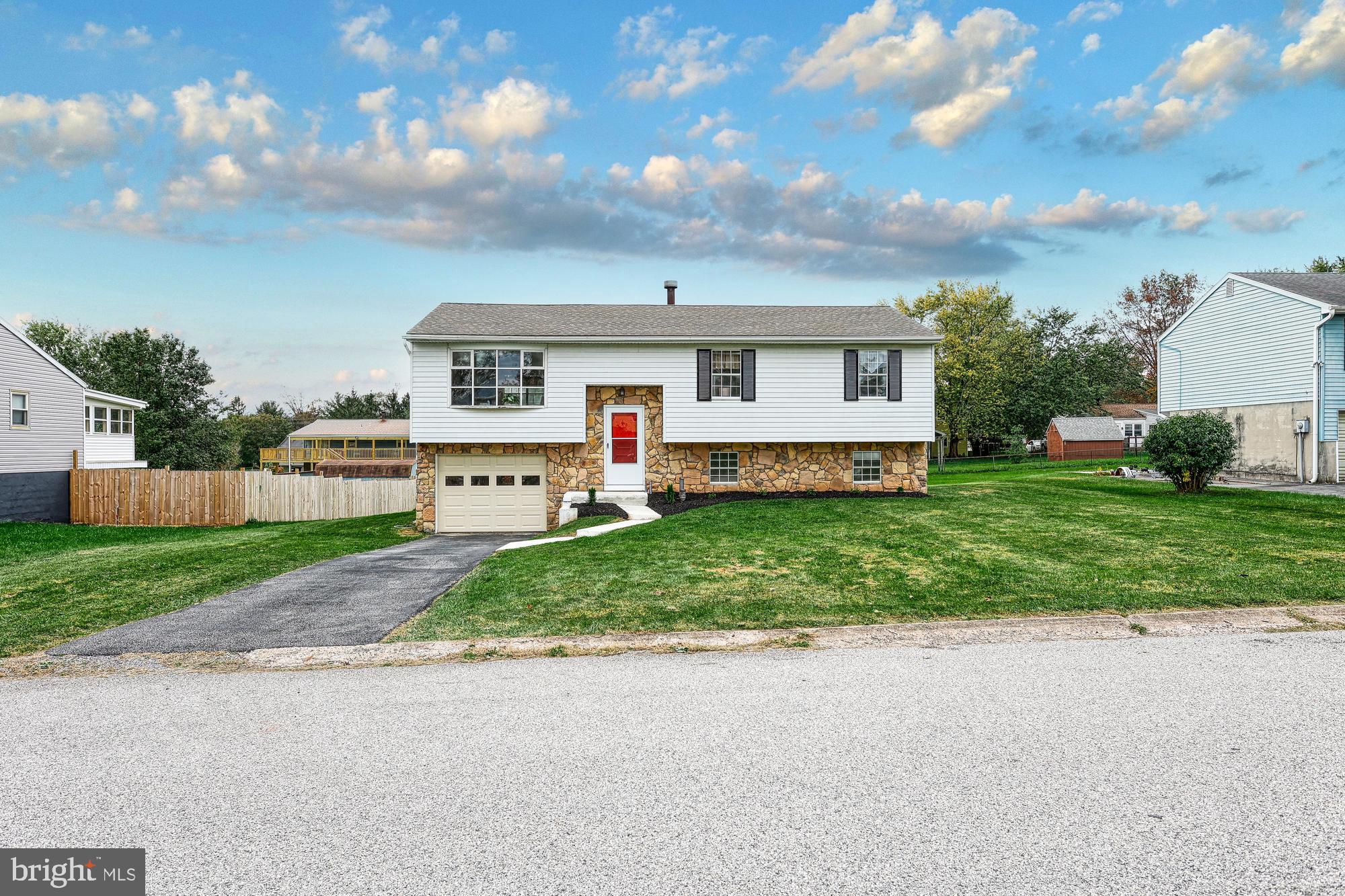 4325 Winchester Road Dover, PA 17315 - Photo 2 of 34 Gallery Image 2