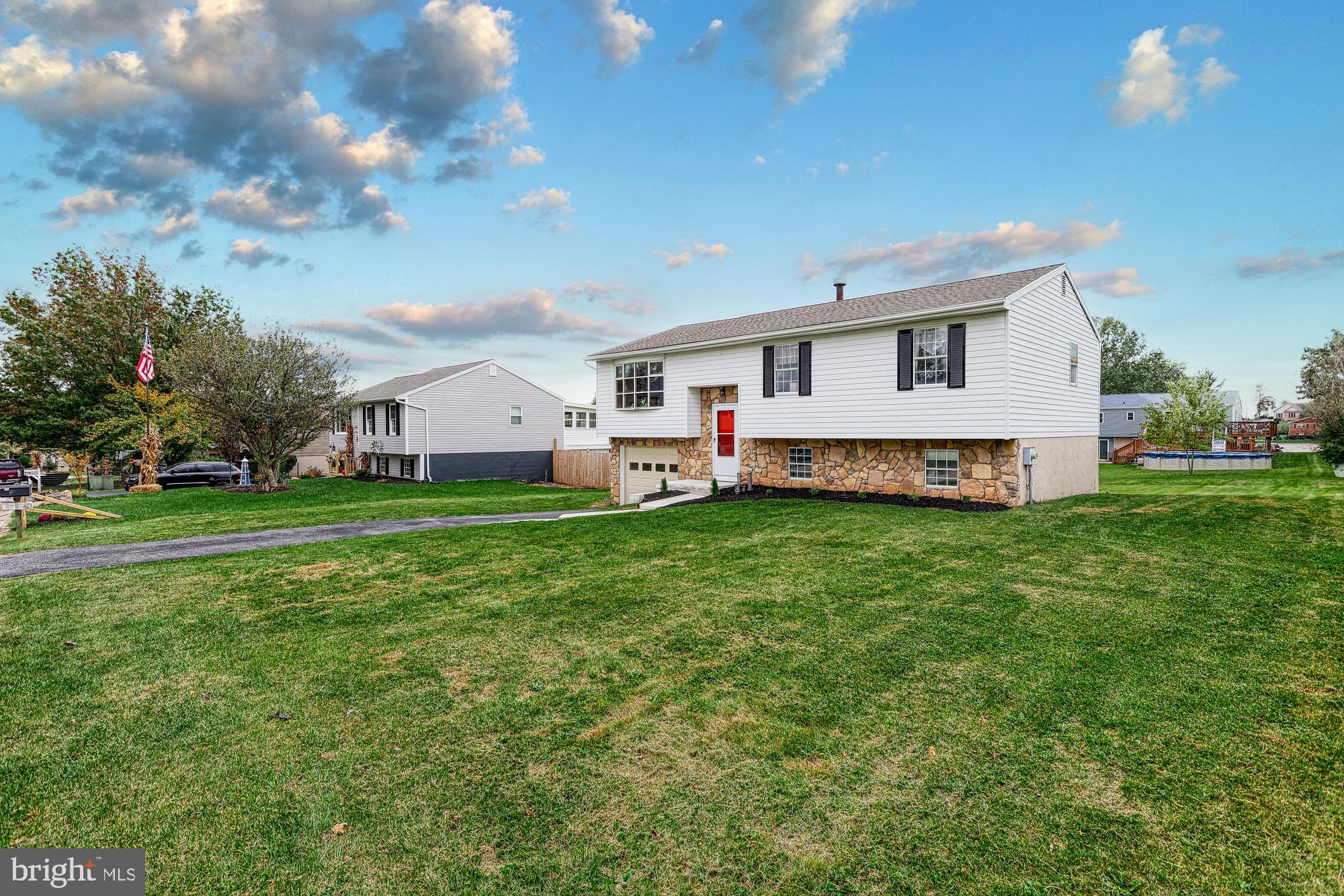 4325 Winchester Road Dover, PA 17315 - Photo 3 of 34 Gallery Image 3