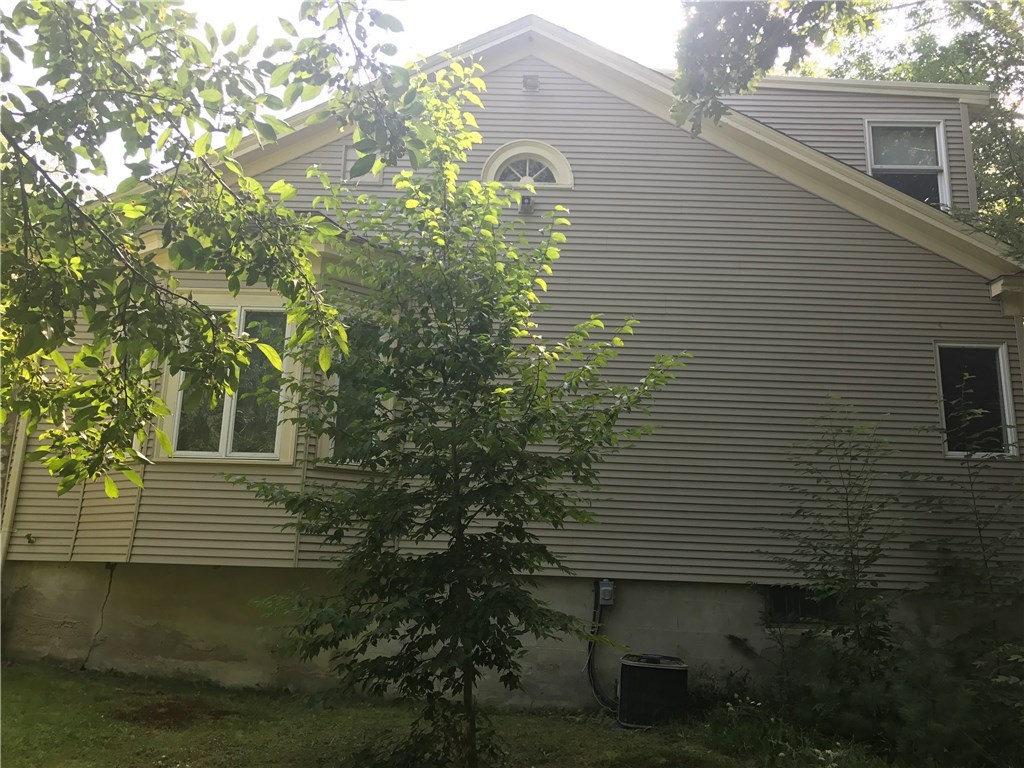 239 Chestnut Hill Road Glocester, RI 02814 - Photo 8 of 30