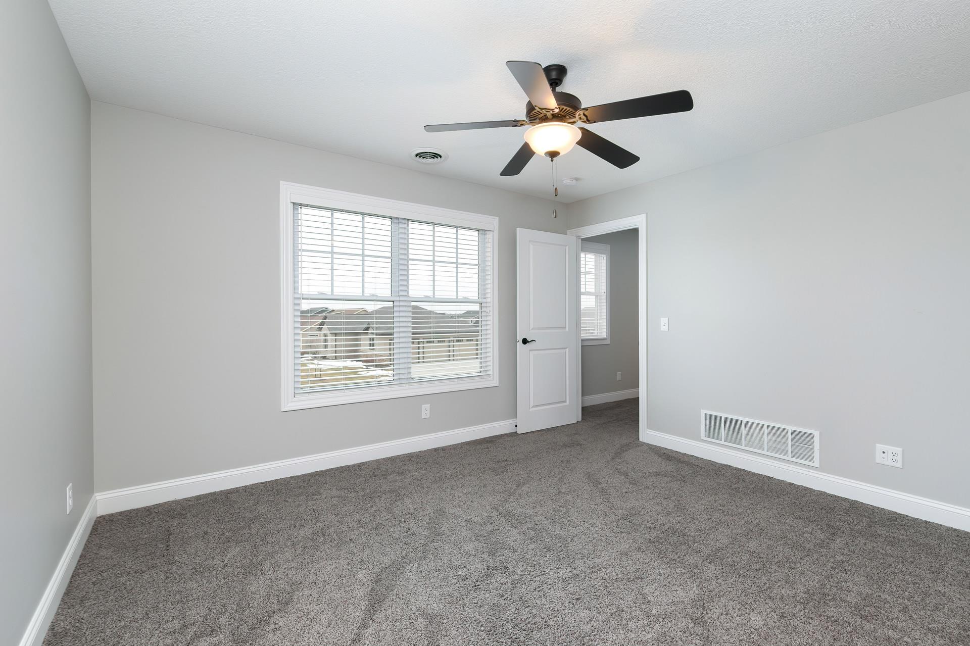 5684 Emily Road Bettendorf, IA 52722 - Photo 19 of 47 Gallery Image 19